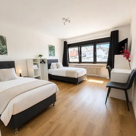 Workerslodge Fuer 5 Gaeste Mit Stellplatz & Balkon Appartement *
