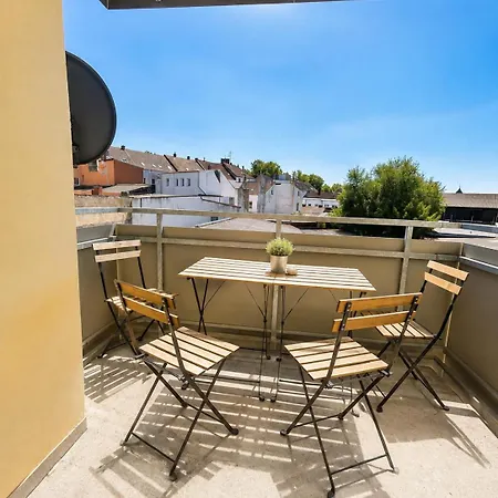 Appartement Workerslodge Fuer 5 Gaeste Mit Stellplatz & Balkon Krefeld